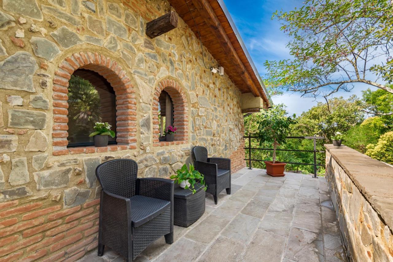 Ippotur Medieval Resort Castelnuovo Magra Exterior foto